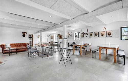 Engesvang House | Amazing Home In Engesvang