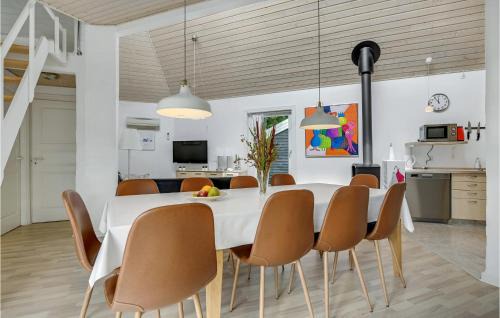 Farvang House | Amazing Home In Fårvang With Sauna