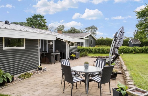 Bøjden House | Amazing home in Faaborg with WiFi
