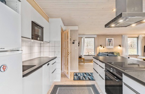 Hoeve Strand House | Amazing home in Fårevejle with WiFi