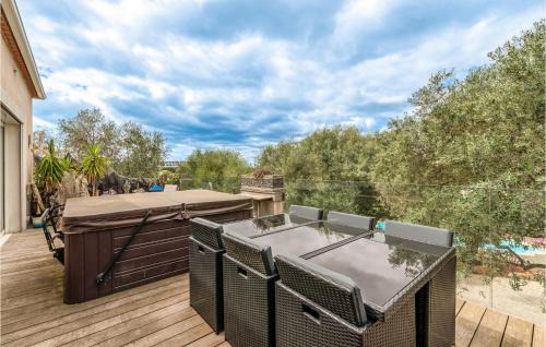 Balaruc-les-Bains House | Amazing Home In Balaruc-Les-Bains