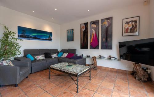 Balaruc-les-Bains House | Amazing Home In Balaruc-Les-Bains