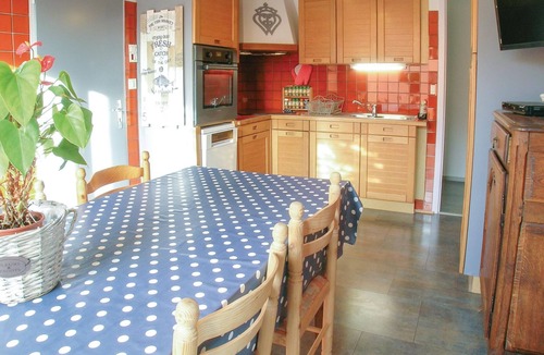 Olonne-sur-Mer House | Amazing home in Olonne sur Mer with WiFi