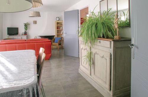 Olonne-sur-Mer House | Amazing home in Olonne sur Mer with WiFi