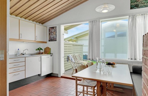 Smidstrup Strand House | Amazing home in Gilleleje with kitchen