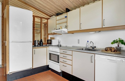 Smidstrup Strand House | Amazing home in Gilleleje with kitchen