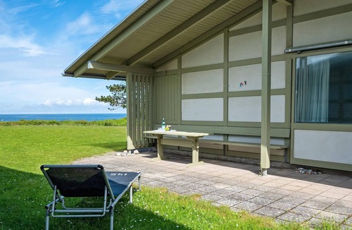 Smidstrup Strand House | Amazing home in Gilleleje with kitchen