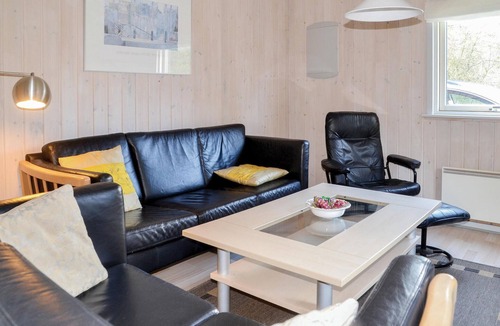 Skygge House | Amazing home in Give with sauna