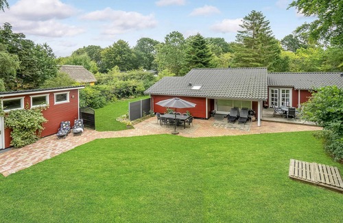 Fjellerup House | Amazing home in Glesborg with sauna