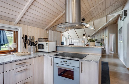 Fjellerup House | Amazing home in Glesborg with sauna