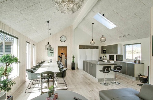 Fjellerup House | Amazing home in Glesborg with sauna