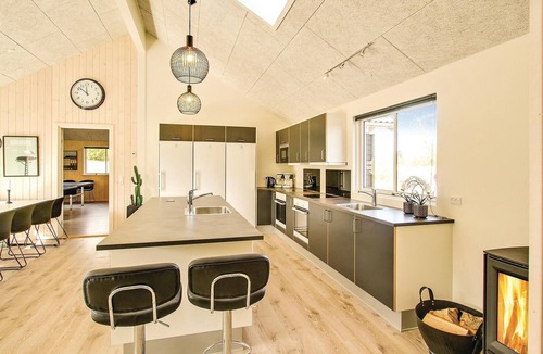 Fjellerup House | Amazing home in Glesborg with sauna