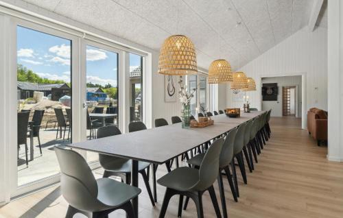 Fjellerup House | Amazing Home In Glesborg With Sauna