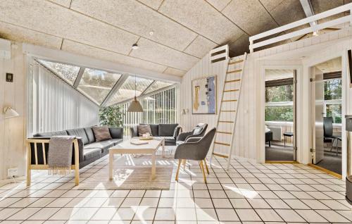 Fjellerup Strand House | Amazing Home In Glesborg With Sauna