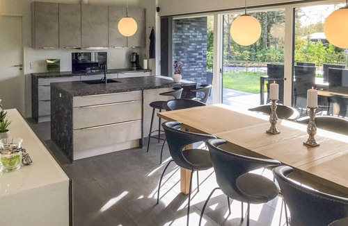 Grena Strand House | Amazing home in Grenaa with WiFi