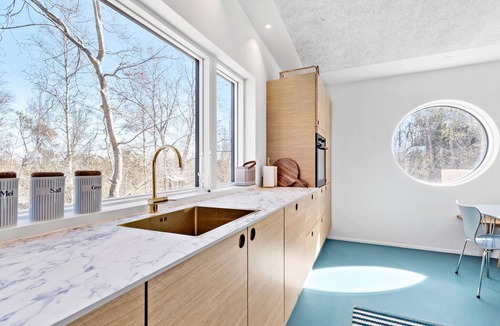 Grena Strand House | Amazing home in Grenaa with kitchen