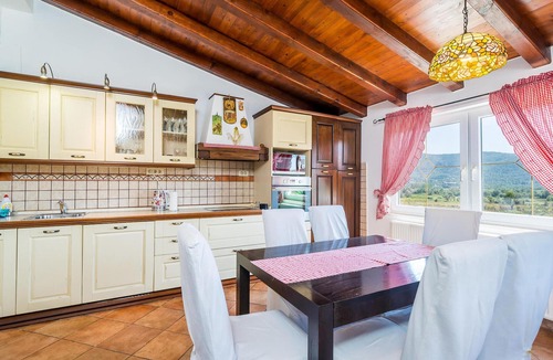Konavle House | Amazing home in Gruda with sauna