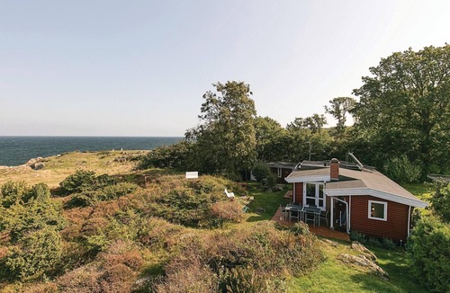 Listed House | Amazing home in Gudhjem with house sea view