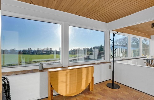 Skovbyballe House | Amazing home in Haderslev with kitchen