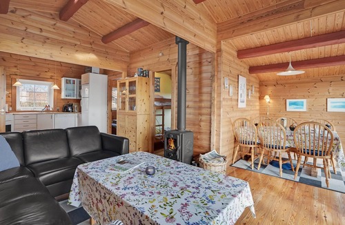 Vikær Strand House | Amazing home in Haderslev with WiFi