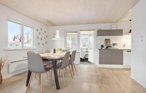 Diernæs Strandby House | Amazing Home In Haderslev With Wifi