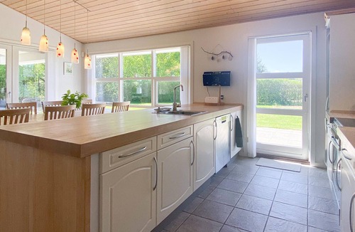 Hou House | Amazing home in Hals with kitchen