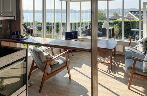 Hejlsminde House | Amazing home in Hejls with house sea view