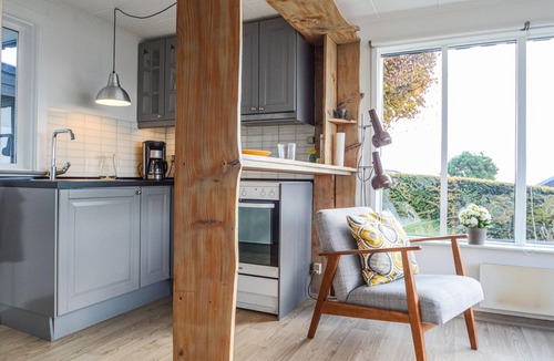 Hejlsminde House | Amazing home in Hejls with house sea view