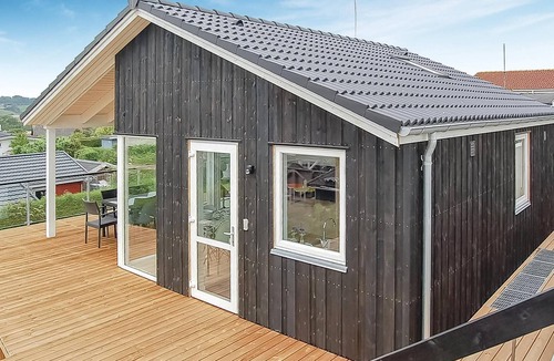 Hejlsminde House | Amazing home in Hejls with house sea view