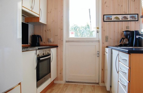 Hejlsminde Strand House | Amazing home in Hejls with kitchen