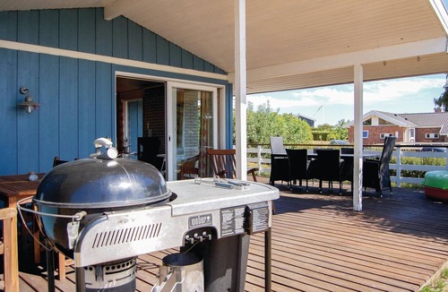 Hejlsminde Strand House | Amazing home in Hejls with kitchen