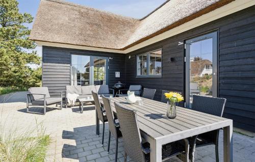 Henne Strand House | Amazing Home In Henne With Kitchen