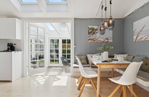 Hornbaek House | Amazing home in Hornbæk with WiFi