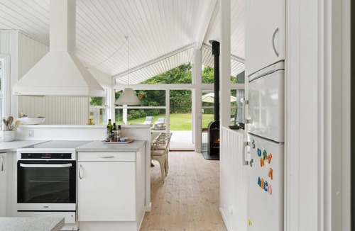 Hornbaek House | Amazing home in Hornbæk with WiFi