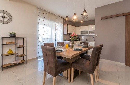 Biograd na Moru House | Amazing home in Biograd na Moru