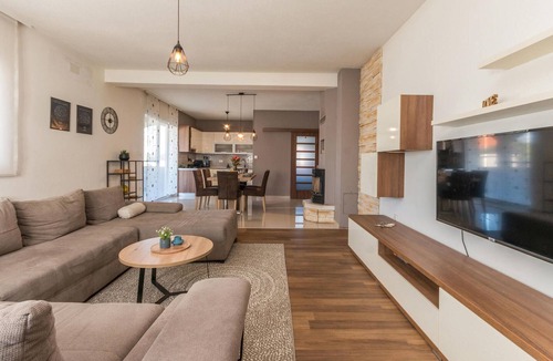 Biograd na Moru House | Amazing home in Biograd na Moru