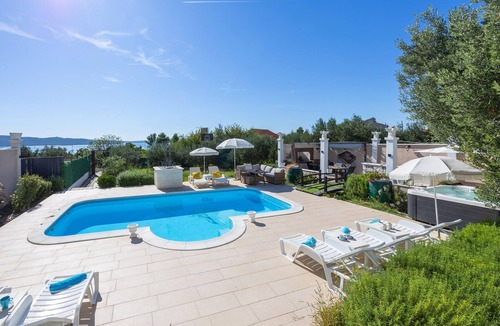 Kastel Sucurac House | Amazing home in Kastel Sucurac