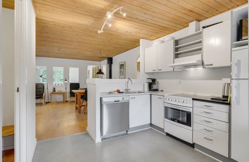 Ristinge House | Amazing home in Humble with sauna