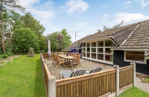 Ristinge House | Amazing home in Humble with sauna