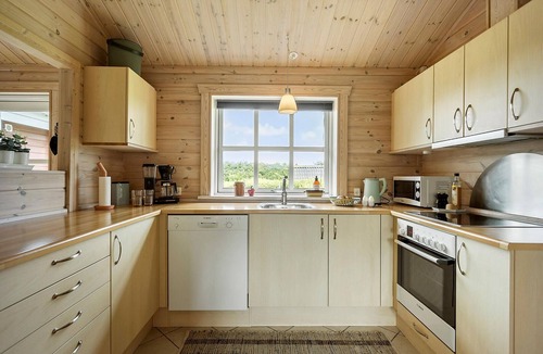 Østerskov House | Amazing home in Humble with sauna