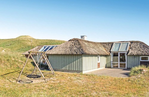 Haurvig House | Amazing home in Hvide Sande with WiFi