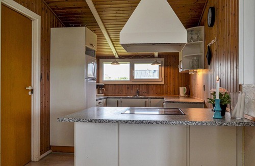 Bjerregard Strand House | Amazing home in Hvide Sande with sauna