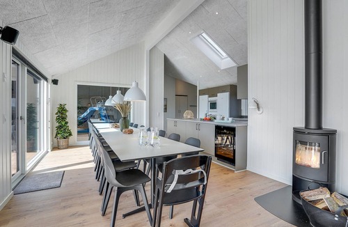 Bjerregard Strand House | Amazing home in Hvide Sande with sauna