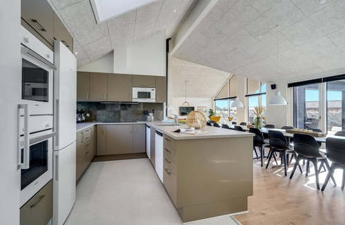 Bjerregard Strand House | Amazing home in Hvide Sande with sauna