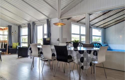 Bjerregard Strand House | Amazing Home In Hvide Sande With Sauna