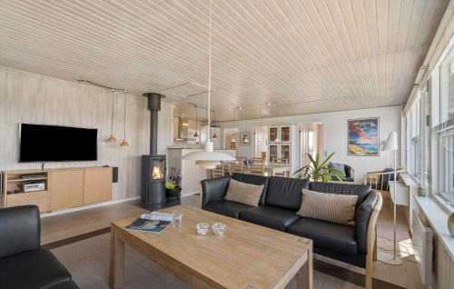 Bjerregard Strand House | Amazing Home In Hvide Sande With Sauna