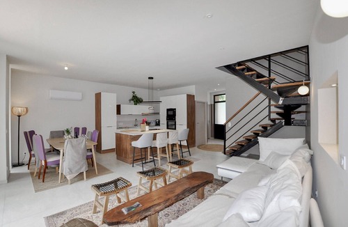 Ille-sur-Tet House | Amazing home in Ille-sur-Têt