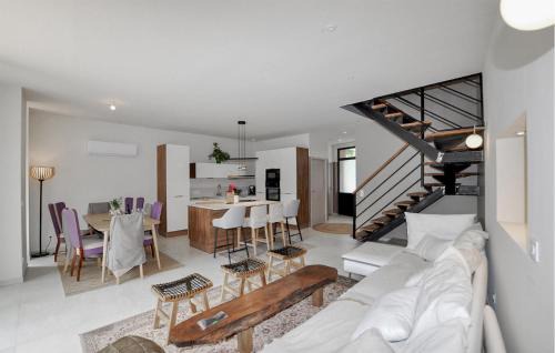 Ille-sur-Tet House | Amazing Home In Ille-Sur-Têt