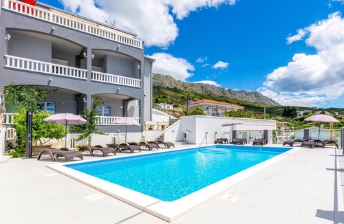 Jesenice House | Amazing Home in Jesenice With Wifi and 2 Bedrooms