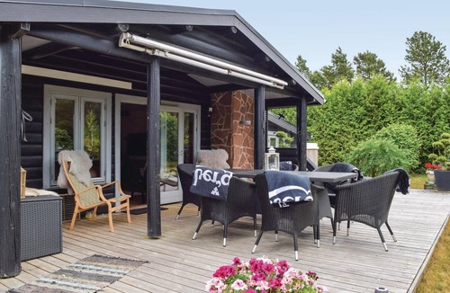 Juelsminde House | Amazing home in Juelsminde with WiFi